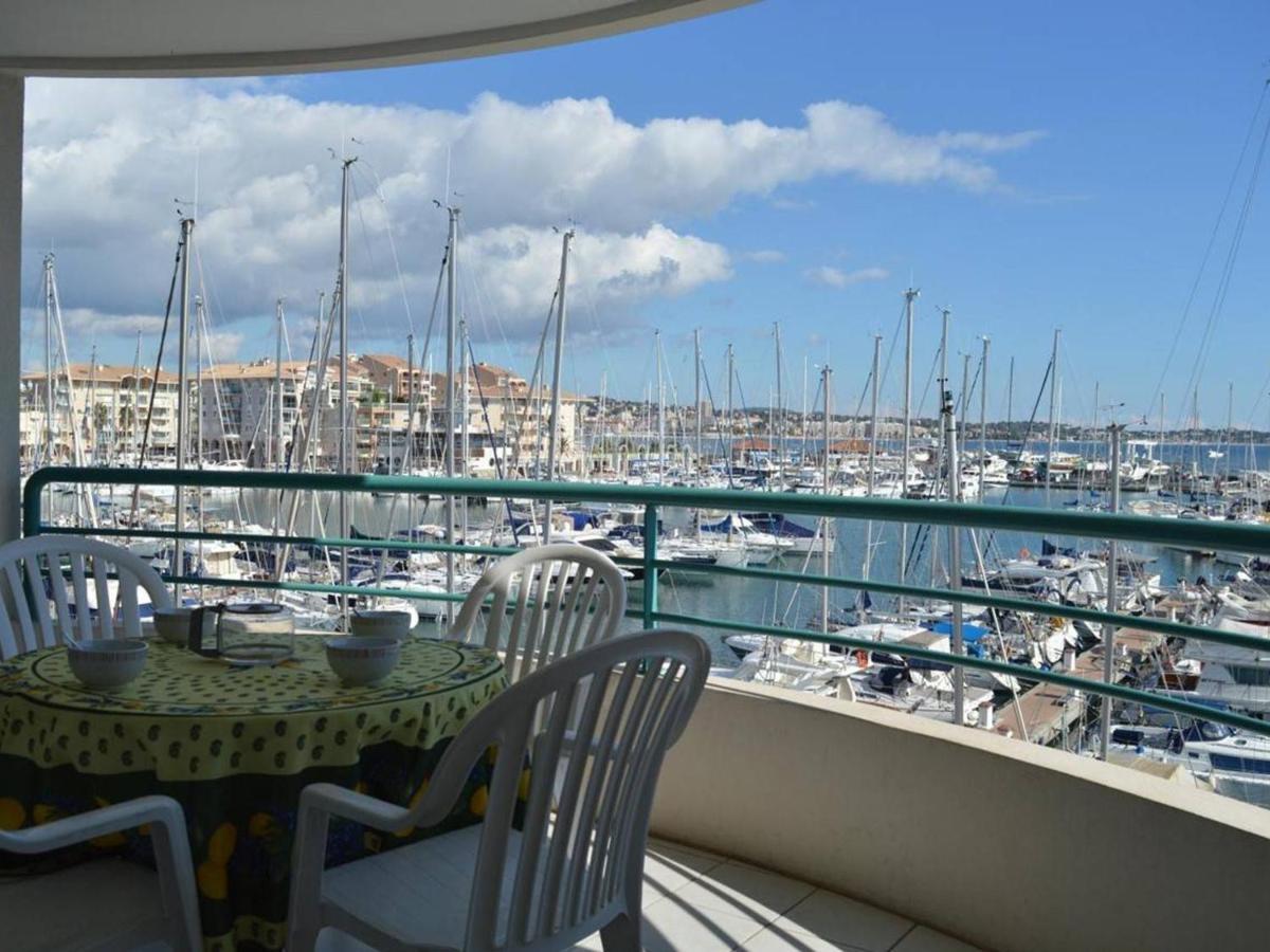 Frejus: Appt 2P, 5 Pers, Piscine, Plage A 150M, Parking, Animaux Ok - Fr-1-226A-357 Экстерьер фото